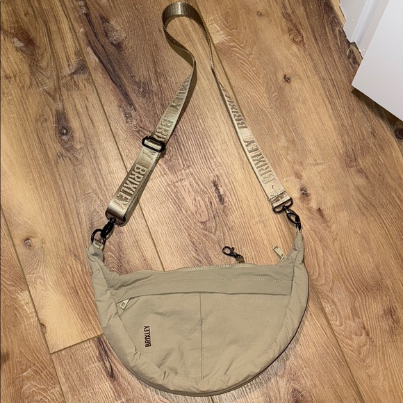 Brixley Crescent Bag - Picture 4 of 6